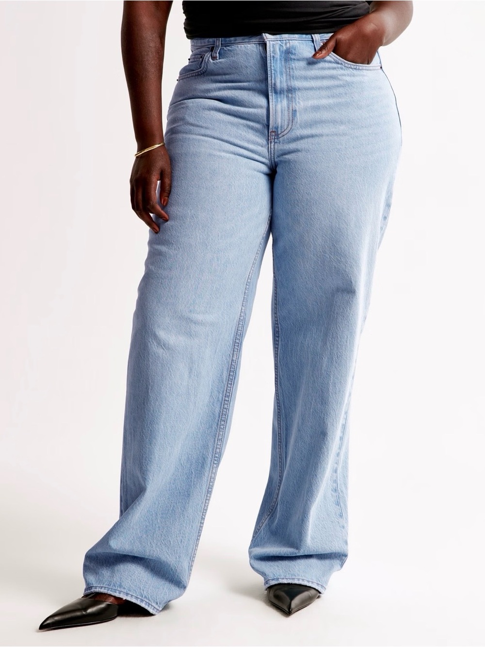 Abercrombie & Fitch Curve Love The Loose High Rise Jeans Blue Wash Size 33/16R